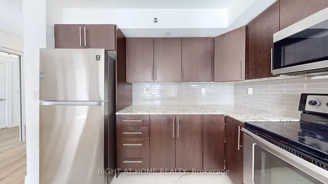 Additional image 15 of 760 Sheppard Ave Unit 212