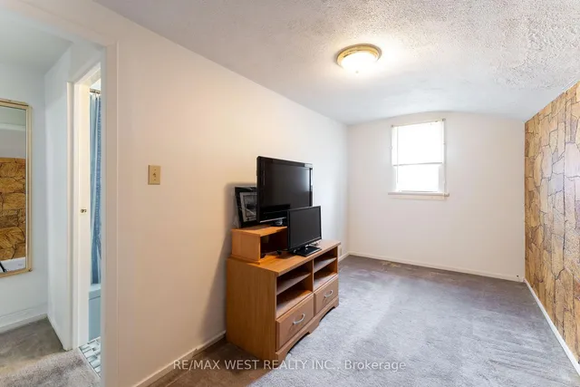 Additional property image - 275 Claremont Ave