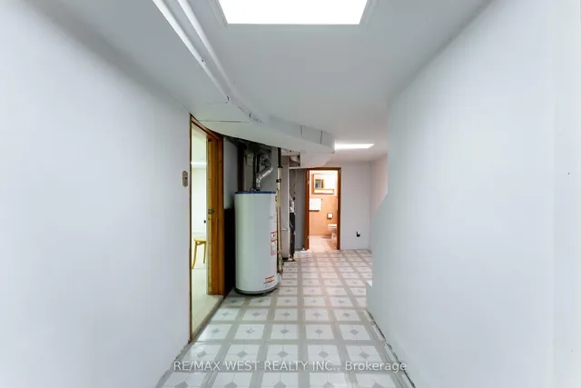 Additional property image - 275 Claremont Ave