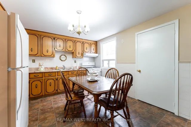 Additional property image - 275 Claremont Ave