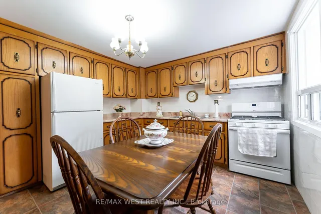Additional property image - 275 Claremont Ave