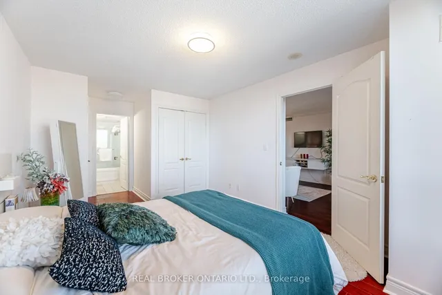 Additional property image - 5418 Yonge St Unit 506