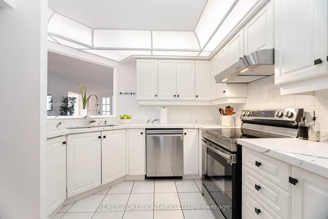 Additional property image - 5418 Yonge St Unit 506