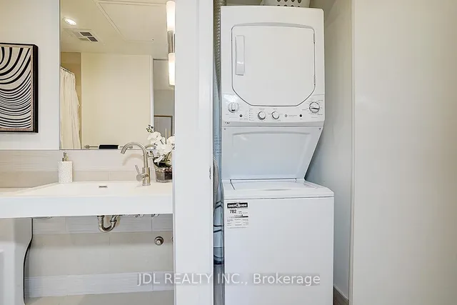 Additional property image - 390 CHERRY St Unit 1506