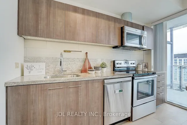 Additional property image - 390 CHERRY St Unit 1506