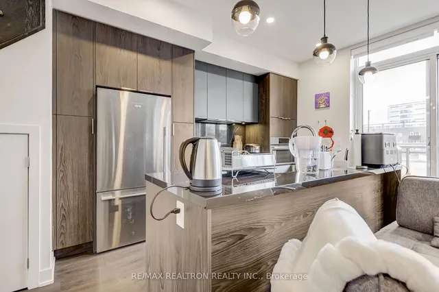 Additional property image - 25 Sonic Way