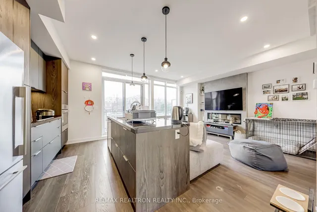 Additional property image - 25 Sonic Way