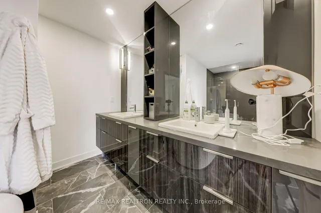 Additional property image - 25 Sonic Way