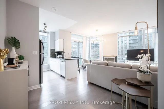 Additional property image - 219 Fort York Blvd Unit 203