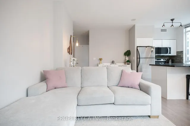 Additional property image - 219 Fort York Blvd Unit 203