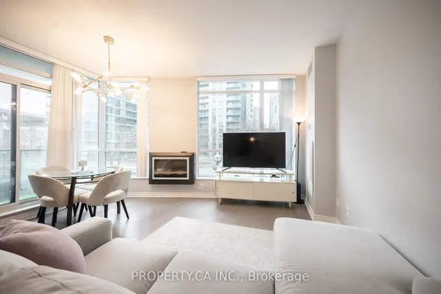 Additional property image - 219 Fort York Blvd Unit 203