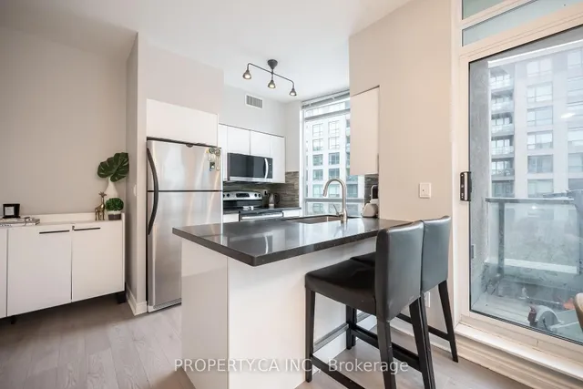 Additional property image - 219 Fort York Blvd Unit 203