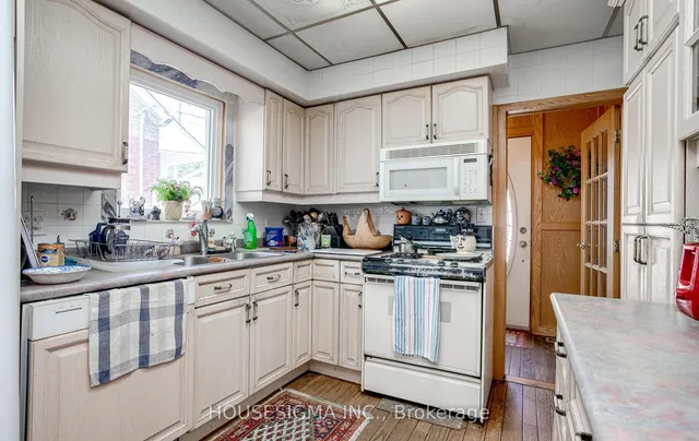 Additional property image - 261 Johnston Ave