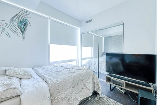 Additional property image - 15 Grenville St Unit 2405