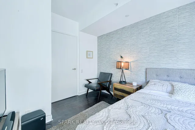 Additional property image - 15 Grenville St Unit 2405