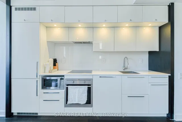 Additional property image - 15 Grenville St Unit 2405