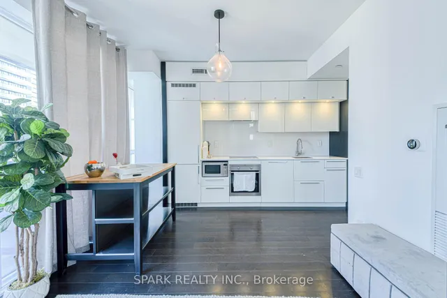 Additional property image - 15 Grenville St Unit 2405