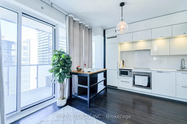 Additional property image - 15 Grenville St Unit 2405