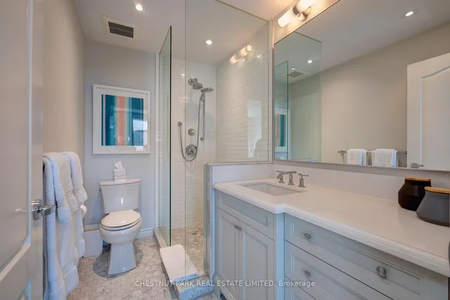 Additional property image - 260 Russell Hill Rd Unit 10