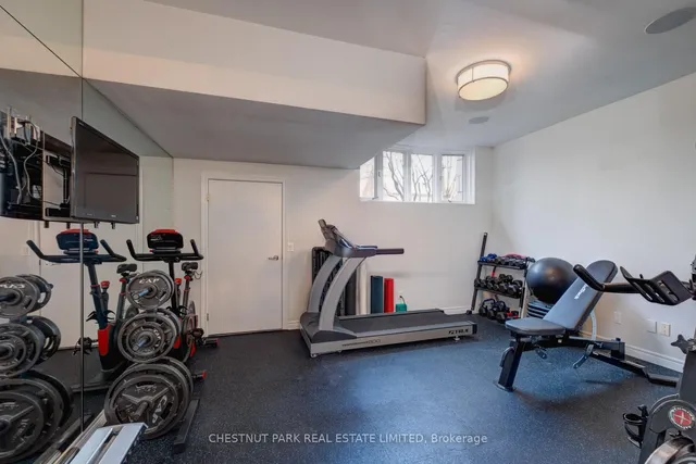 Additional property image - 260 Russell Hill Rd Unit 10