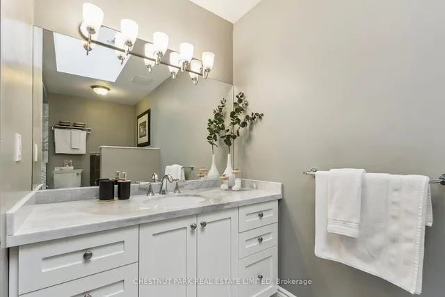 Additional property image - 150 Rose Park Dr
