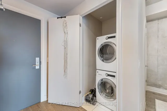 Additional image 9 of 608 Richmond St Unit 320