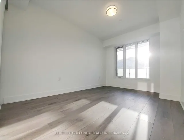 Additional property image - 575 Bloor St Unit 1401