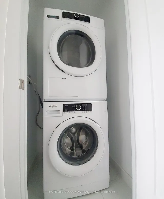 Additional property image - 575 Bloor St Unit 1401