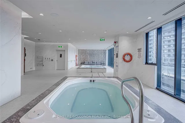 Additional property image - 575 Bloor St Unit 1401