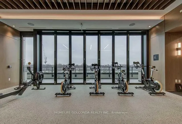 Additional property image - 575 Bloor St Unit 1401