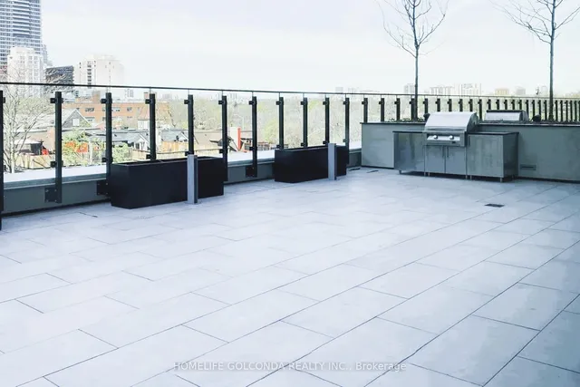 Additional property image - 575 Bloor St Unit 1401