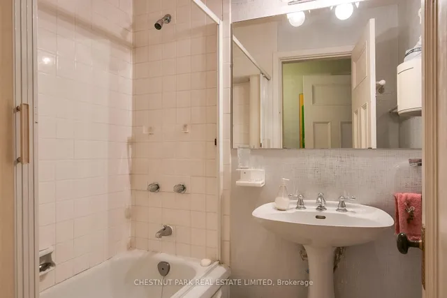 Additional property image - 40 Elgin Ave