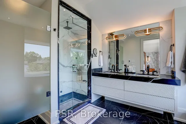 Additional property image - 571 Broadway Ave