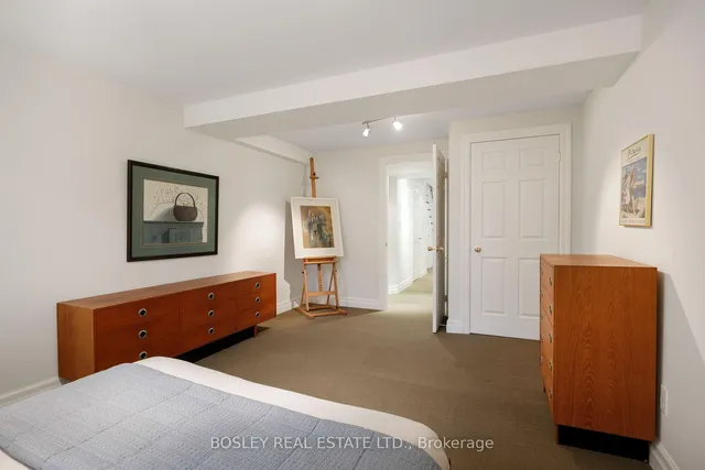 Additional property image - 190 Airdrie Rd