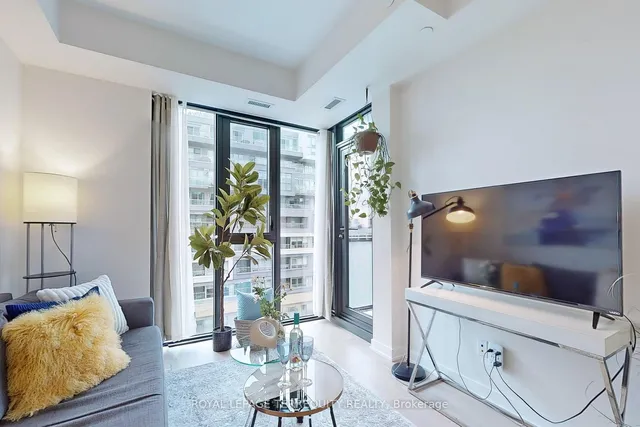 Additional property image - 840 St Clair Ave Unit 612