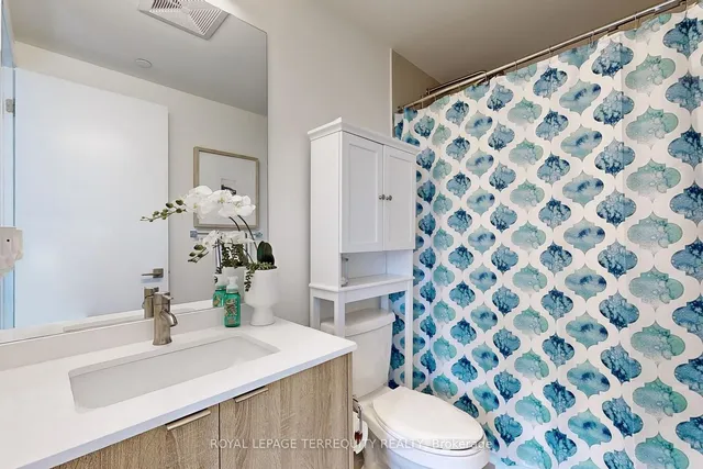 Additional property image - 840 St Clair Ave Unit 612