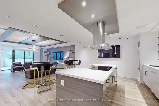 Additional property image - 840 St Clair Ave Unit 612