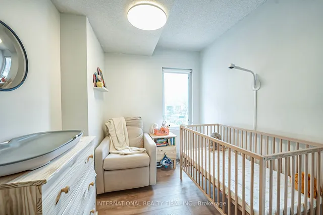 Additional property image - 1 Ruttan St Unit TH 107