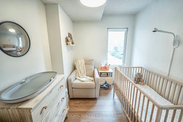 Additional property image - 1 Ruttan St Unit TH 107