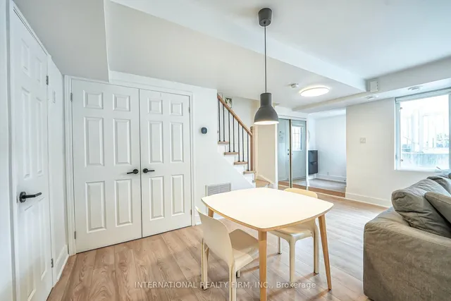 Additional property image - 1 Ruttan St Unit TH 107