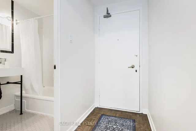 Additional property image - 575 Avenue Rd Unit 803