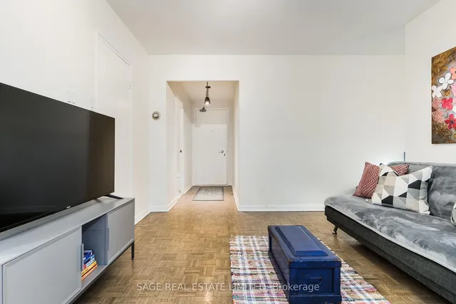 Additional property image - 575 Avenue Rd Unit 803