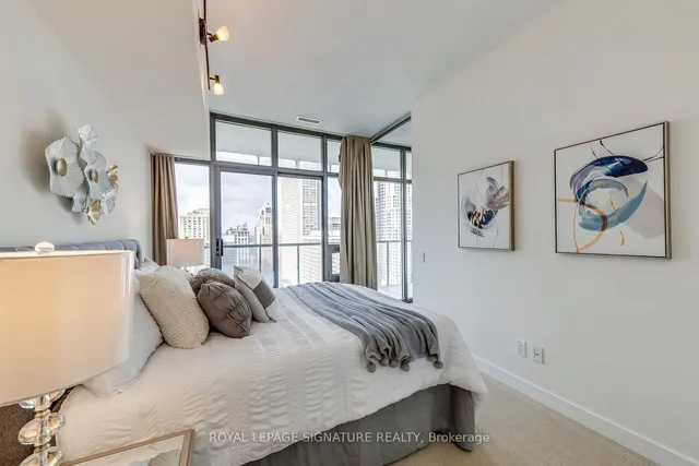 Additional property image - 33 Charles St Unit 2009