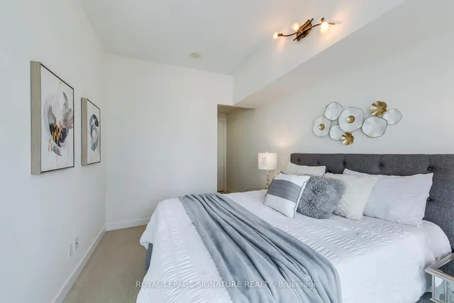 Additional property image - 33 Charles St Unit 2009