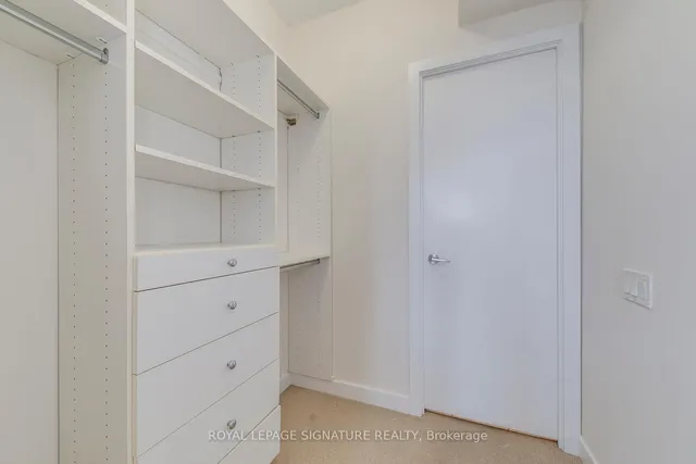Additional property image - 33 Charles St Unit 2009