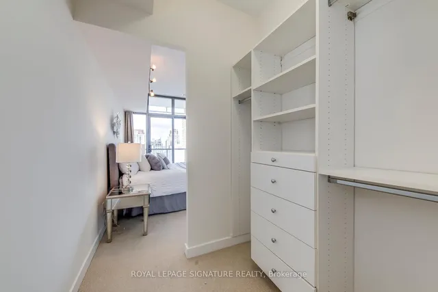 Additional property image - 33 Charles St Unit 2009