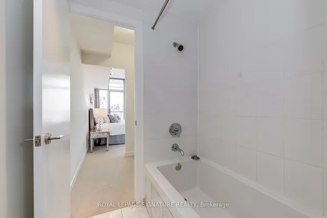Additional property image - 33 Charles St Unit 2009