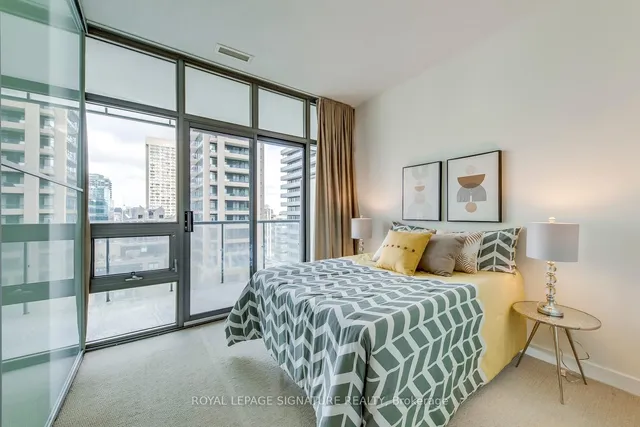 Additional property image - 33 Charles St Unit 2009