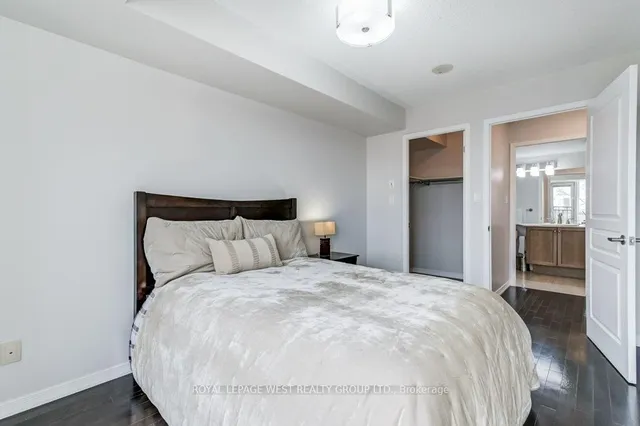 Additional property image - 308 Palmerston Ave Unit 403
