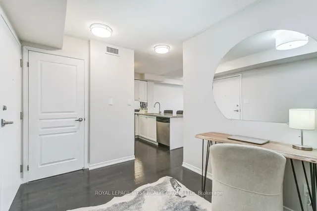 Additional property image - 308 Palmerston Ave Unit 403